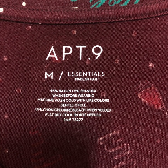 Apt. 9 size medium v-neck tee - Picture 3 of 6